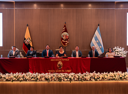 Ceremonia de graduación: Segunda promoción de Carmelinos